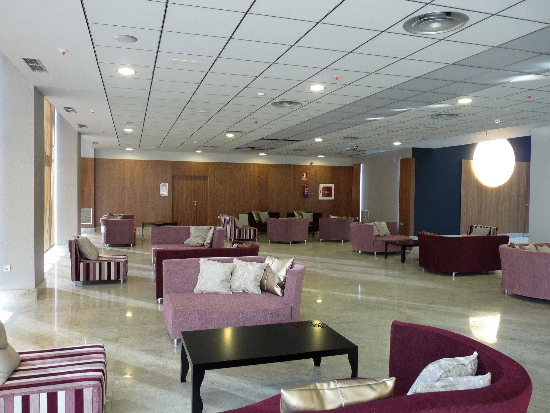 Hotel Ciudad De Ponferrada, Ascend Hotel Collection Ngoại thất bức ảnh
